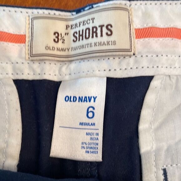 Two Pairs of Old Navy Perfect Shorts - Picture 6 of 9